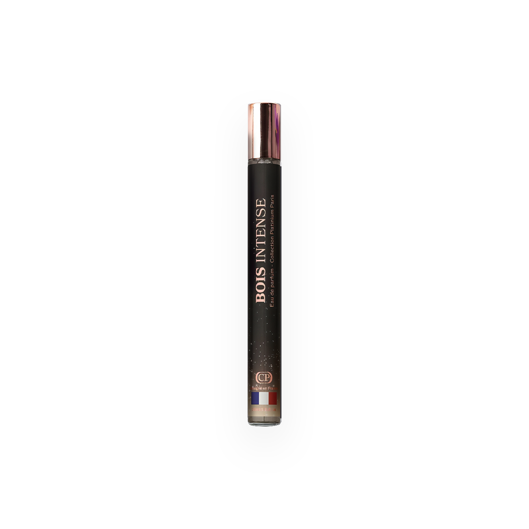 Parfum de poche Bois Intense 35ml - Collection Platinium. Flacon cylindrique noir élégant avec un bouchon doré, design minimaliste orné de détails raffinés. Format compact idéal pour le transport, parfait pour les amateurs de parfums boisés intenses et sophistiqués. Eau de parfum premium, pratique et luxueuse.